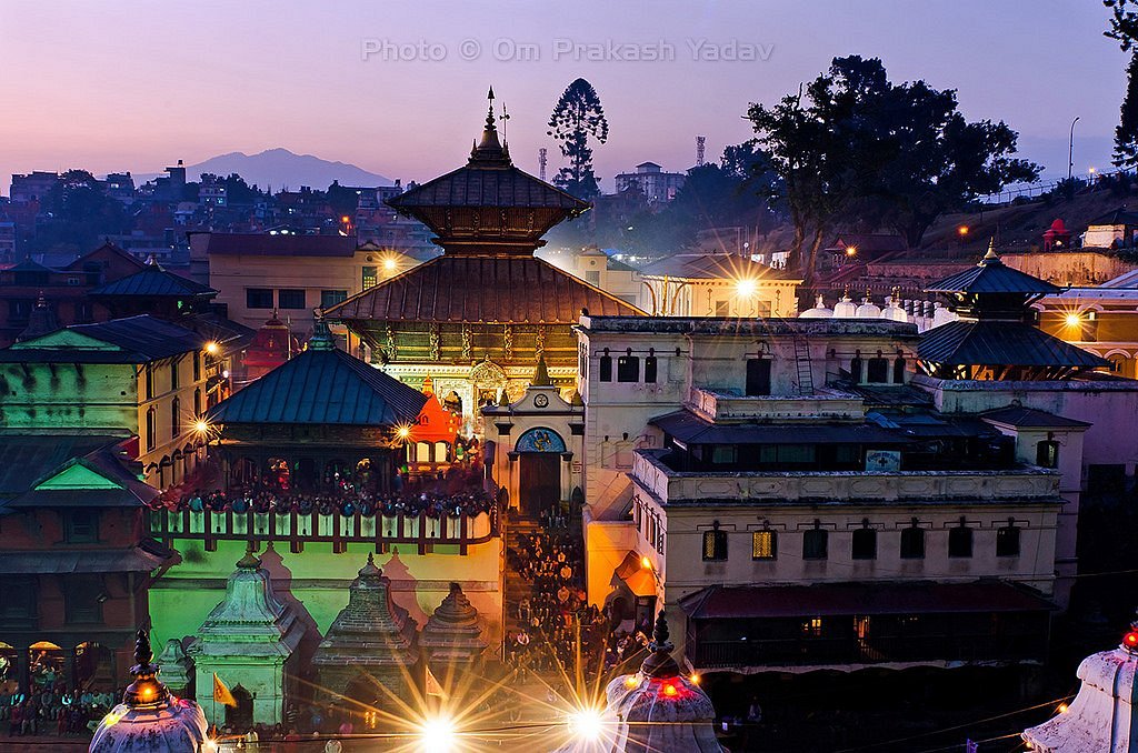 हिन्दु नारीहरूको महान चाड तीजलाई मध्‍यनजर गर्दै पशुपति मन्दिर वरपर आजबाट मासु र मदिरा निषेध