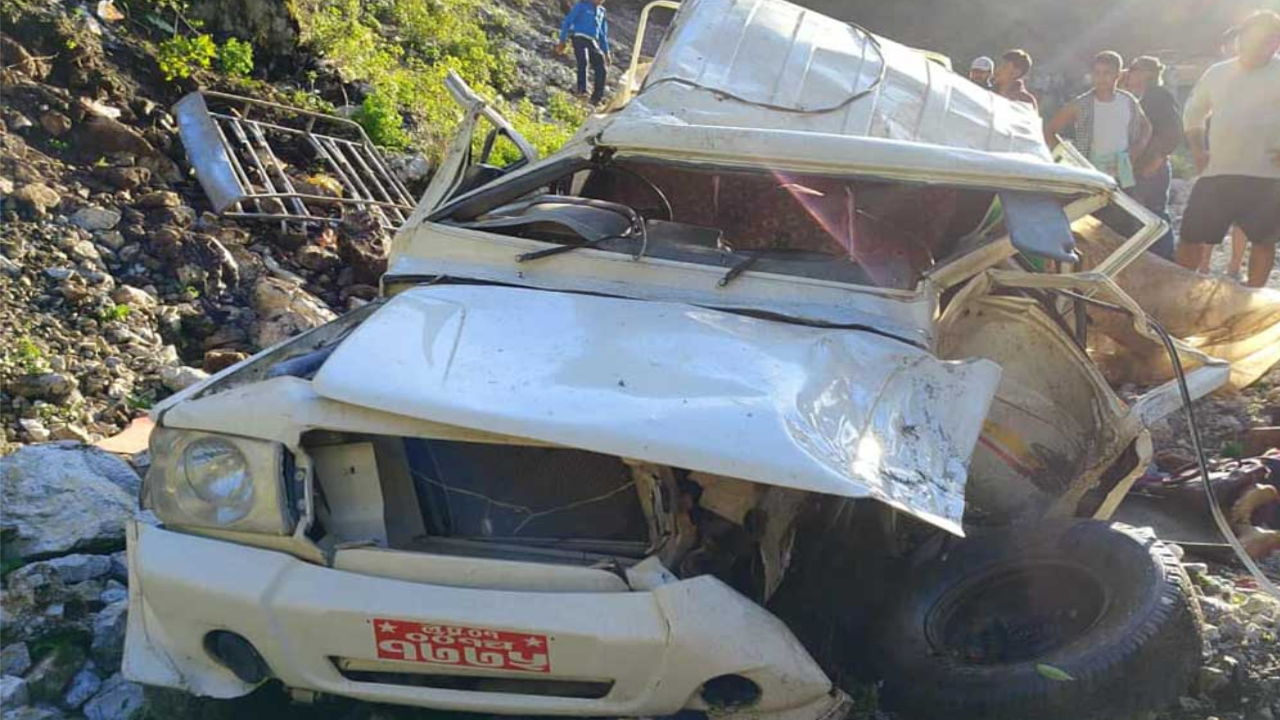 बागलुङमा जिप दुर्घटना हुँदा दुईजनाको मृत्यु, १४ जना घाइते