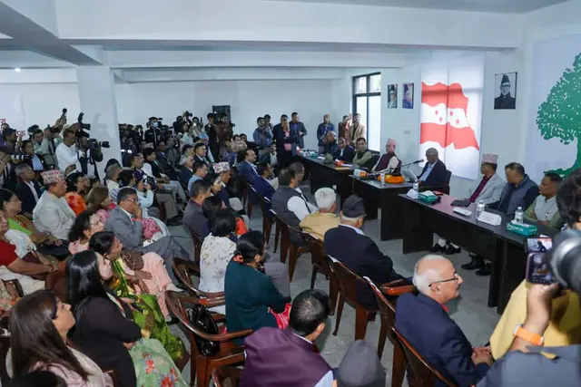 कांग्रेस केन्द्रीय समितिको बैठक बस्दै