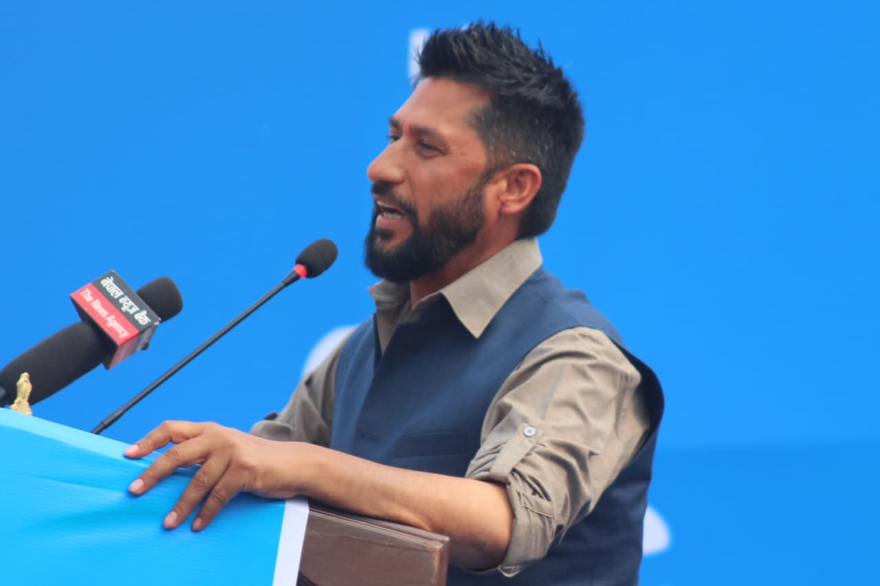 सिंहदरबारलाई भ्रष्टाचारको अखडा बनाउनेहरूले नै देश जलाएका हुन्-रवि लामिछाने