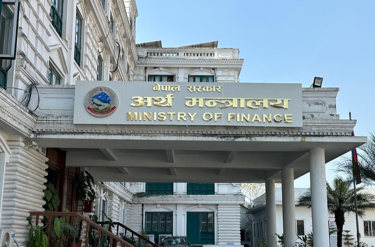 सरकारी कर्मचारीले अब १५-१५ दिनमा तलब पाउने