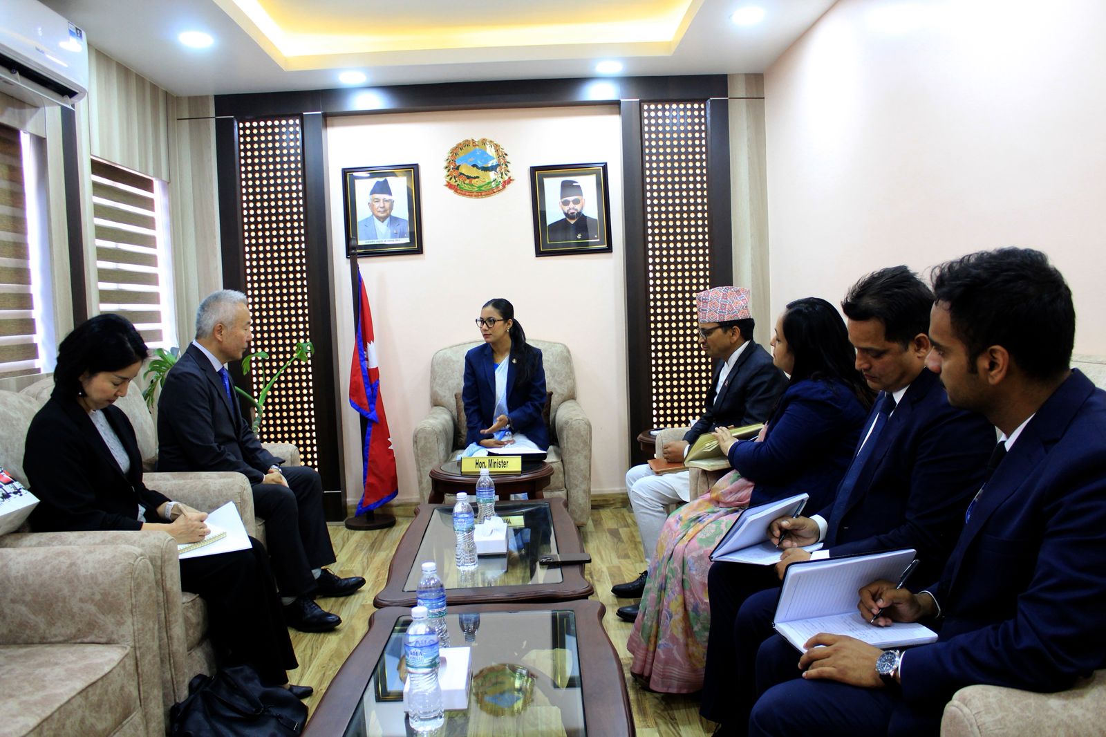 कानूनमन्त्री गौतम र जापानका राजदूतबीच भेट