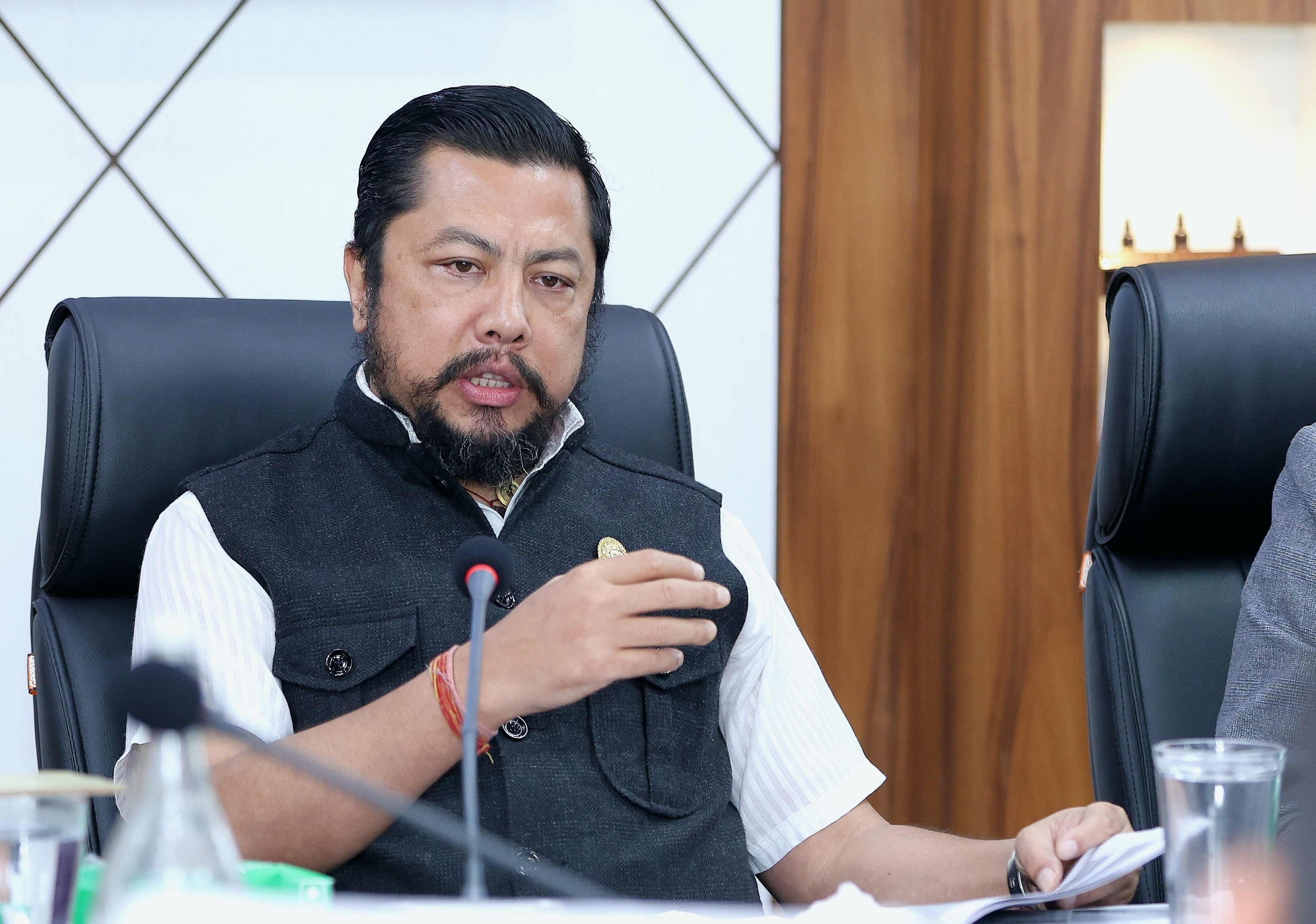 समाचार जोखिमपूर्ण हिमताल फुटाएर जलस्तर घटाउन गृहकार्य भइरहेको छ : ऊर्जामन्त्री श्रेष्ठ