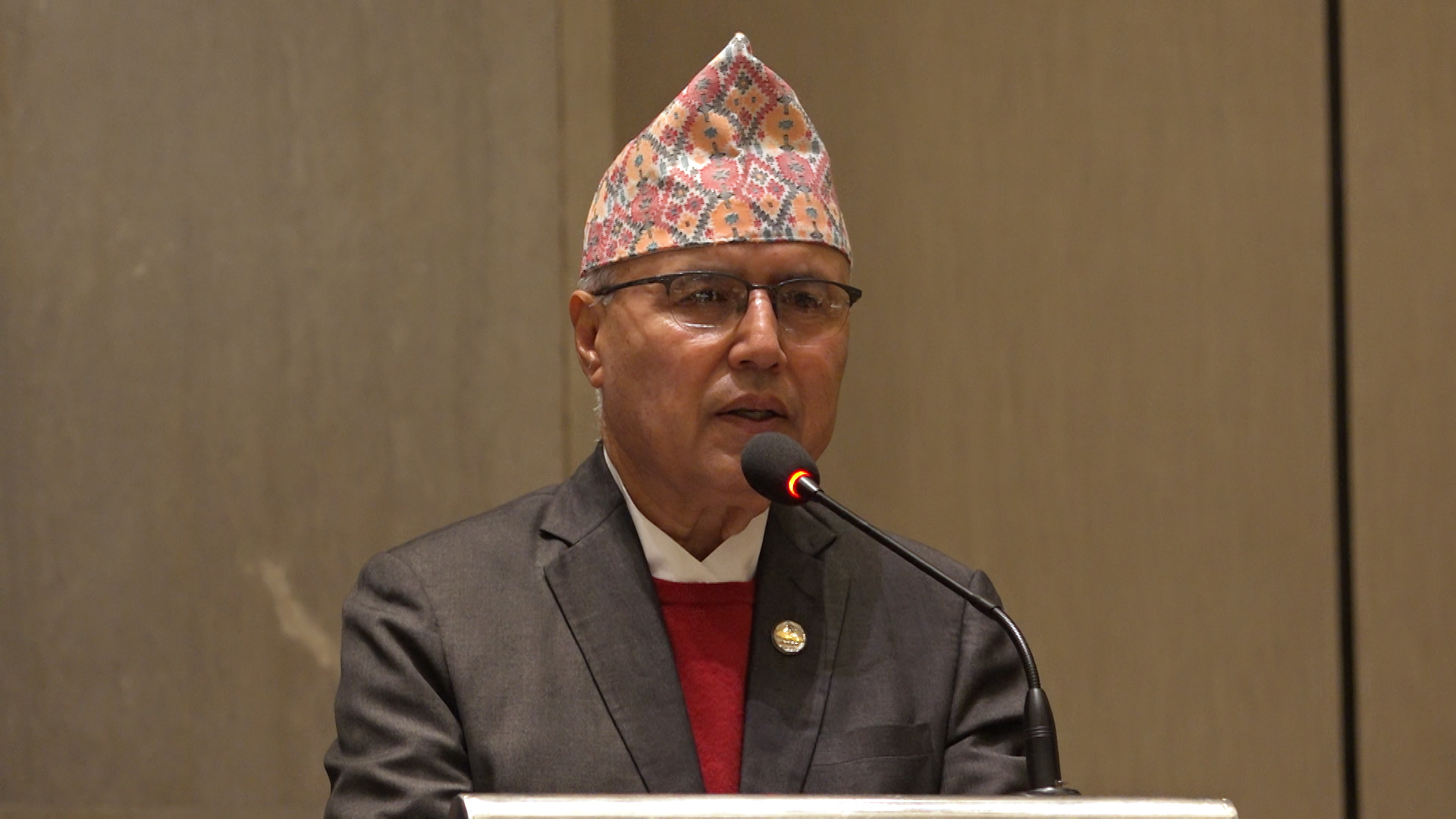 ठूला पूर्वाधारका कामहरु पहिलाभन्दा तिव्र गतिमा अगाडि बढेका छन् : अर्थमन्त्री