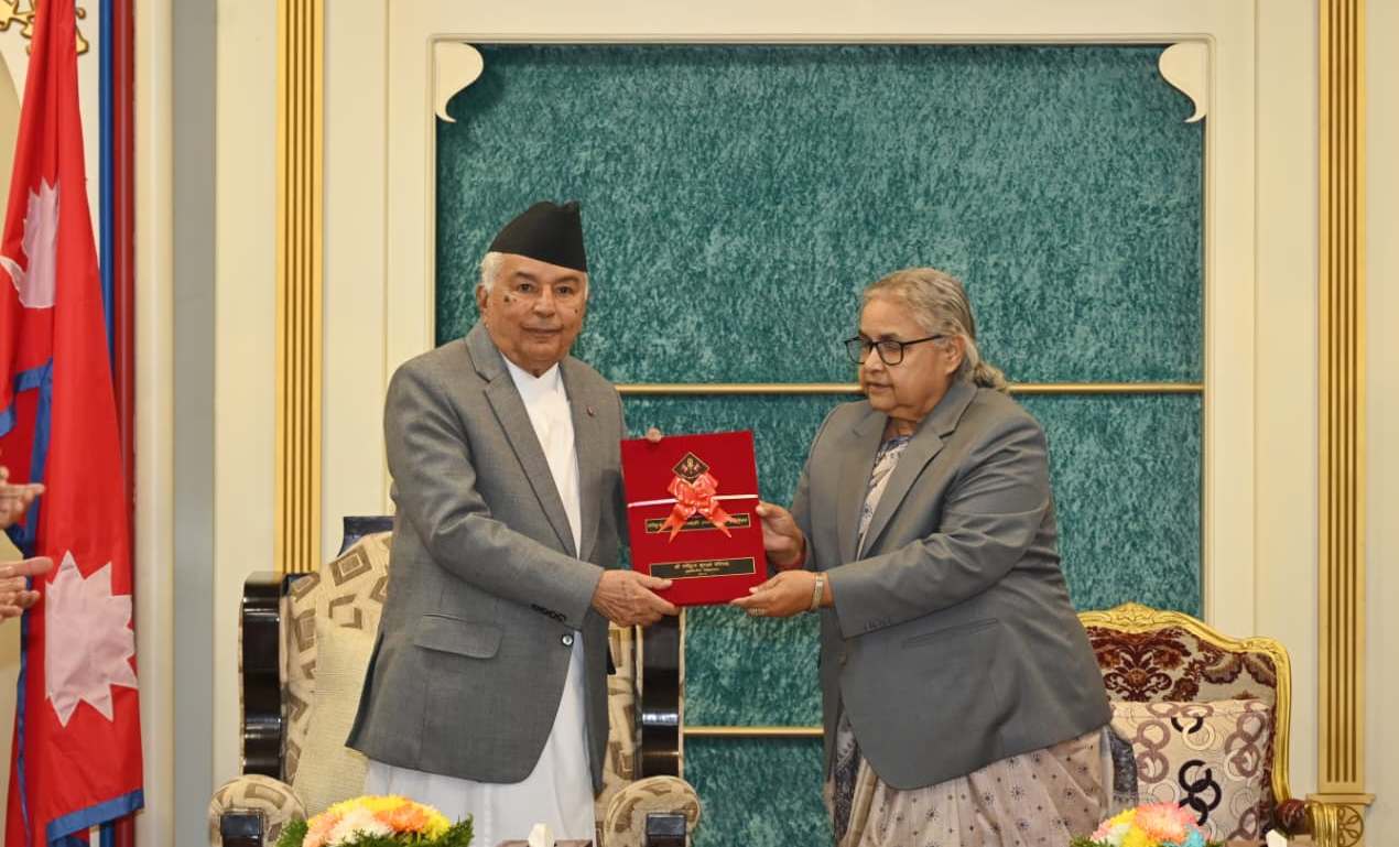 राष्ट्रपतिबाट चुनावको मितिमा दाँयाबाँया नहुने गरी सम्पूर्ण ध्यान केन्द्रित गर्न सरकारलाई सुझाव