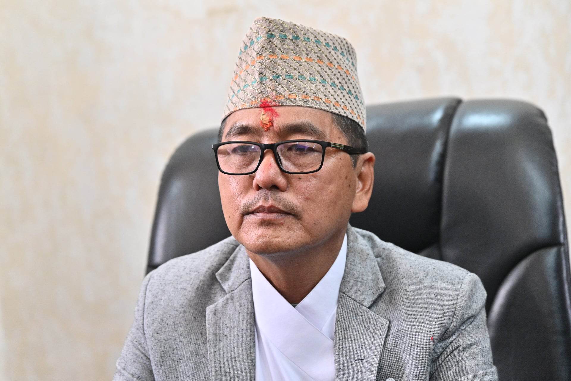 मुलुक हरेक दृष्टिकोणले सम्पन्न छ : अध्यक्ष लिङ्देन