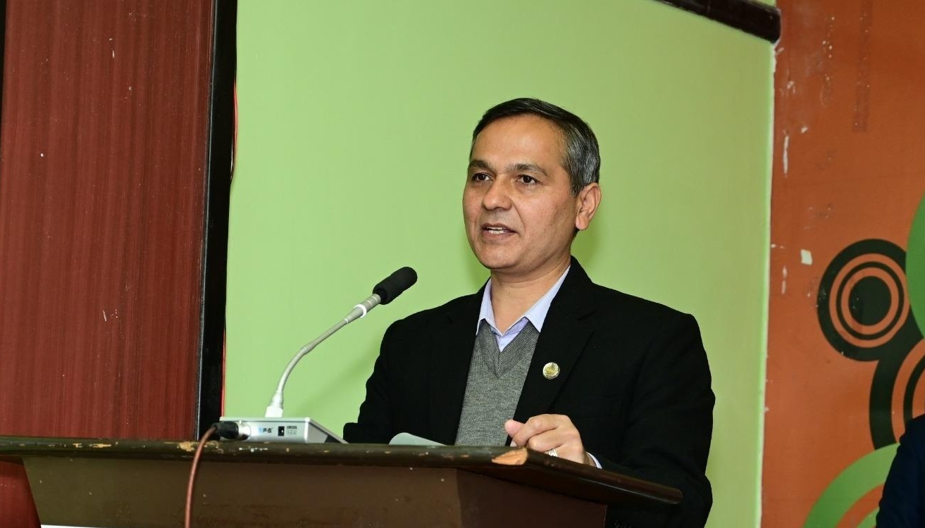 गृहमन्त्री अर्यालद्वारा नुवाकोटस्थित केन्द्रीय कारागारको निरीक्षण