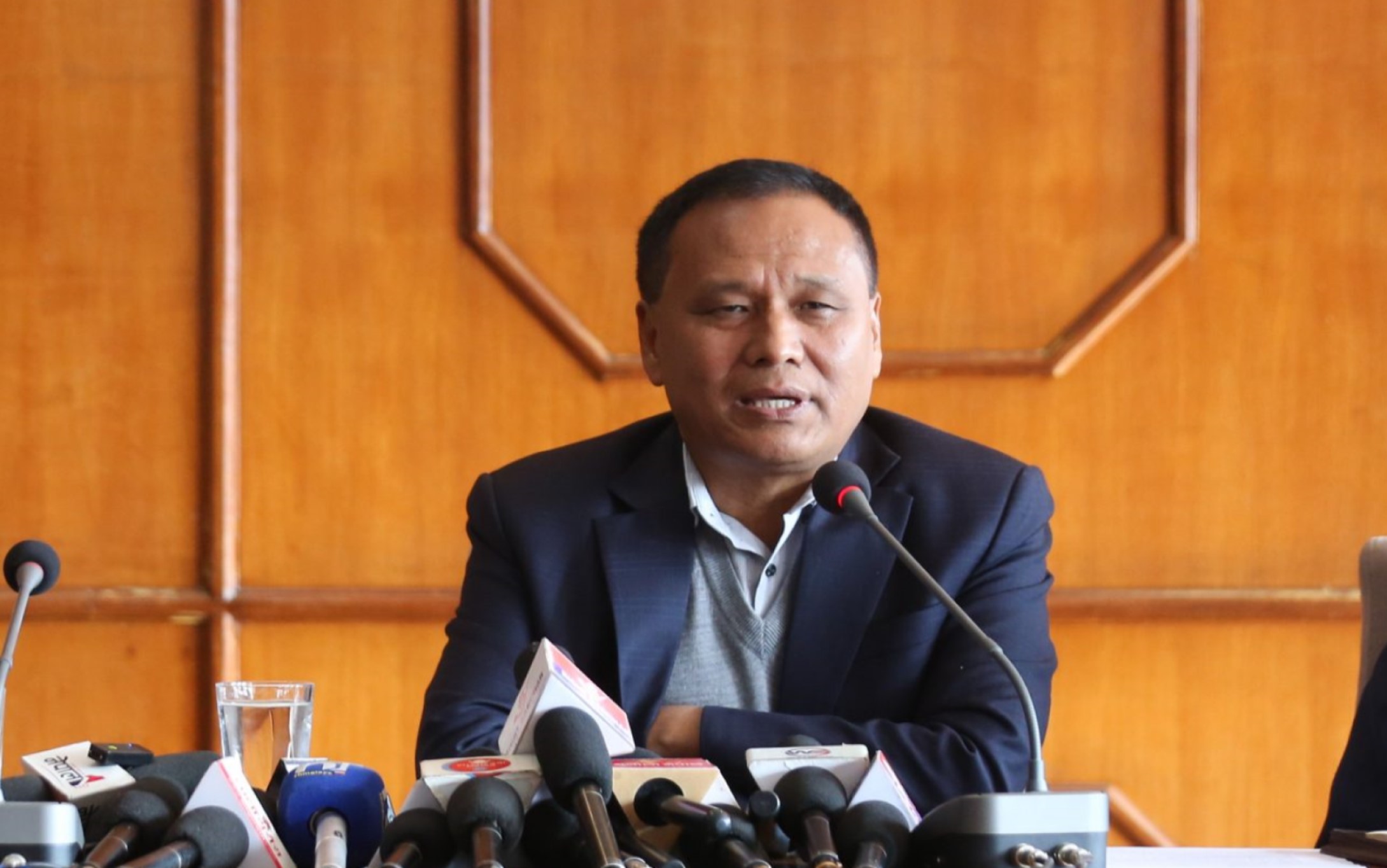 मन्त्री घिसिङले गरे १०० दिनको प्रगति विवरण सार्वजनिक