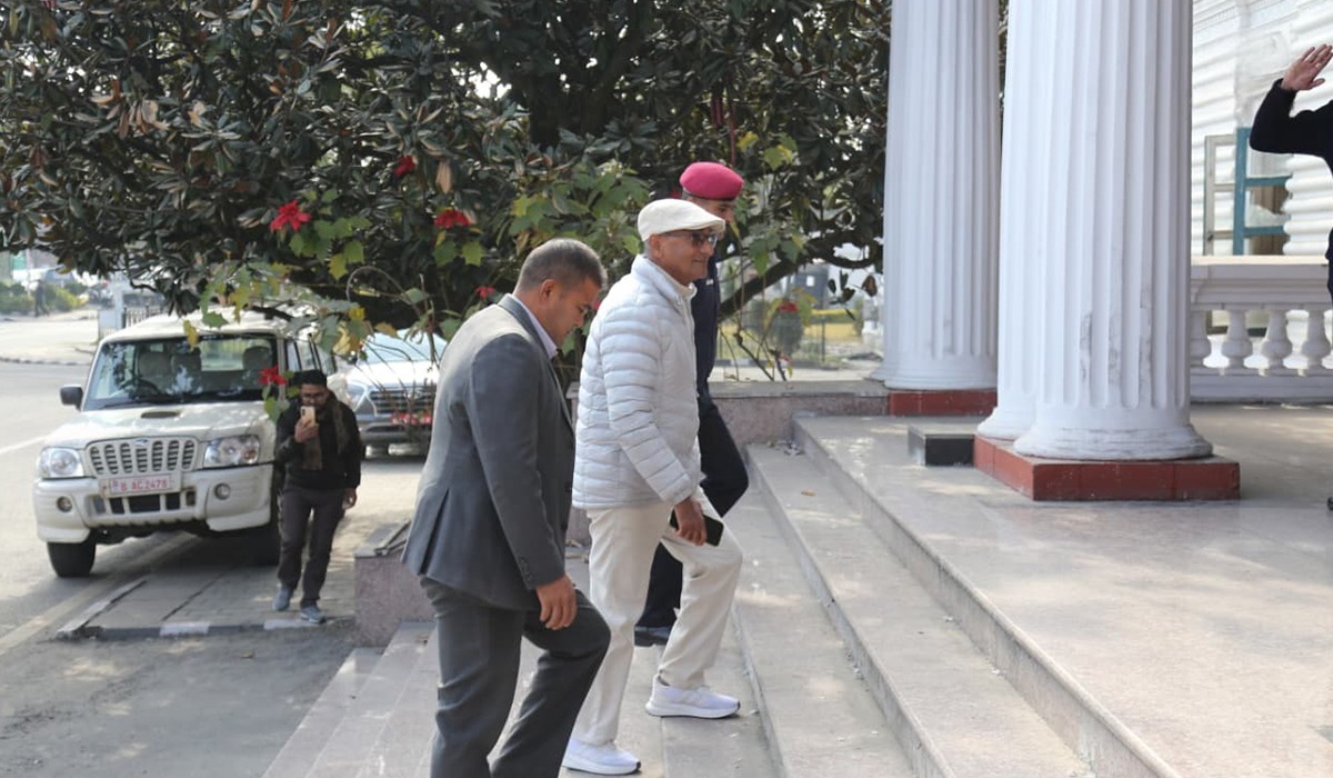 बयानका लागि जाँचबुझ आयोग पुगे रमेश लेखक