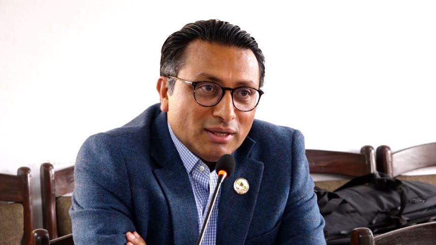 देशको राजनीतिलाई सङ्लो पार्न आएका हौं : स्वर्णिम वाग्ले