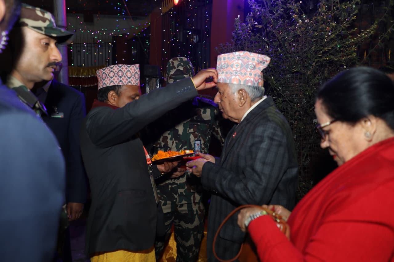 राष्ट्रपति पौडेलद्वारा पशुपतिनाथको दर्शन
