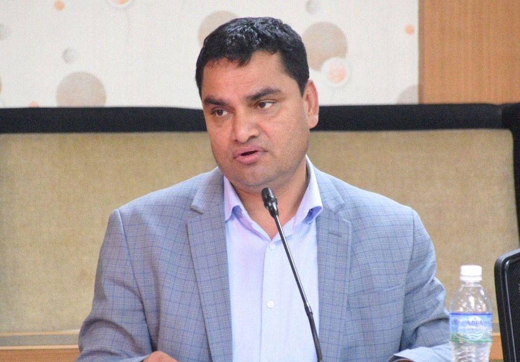 काँग्रेस महामन्त्री पौडेलद्वारा १४ बुँदे प्रतिज्ञा पत्र सार्वजनिक