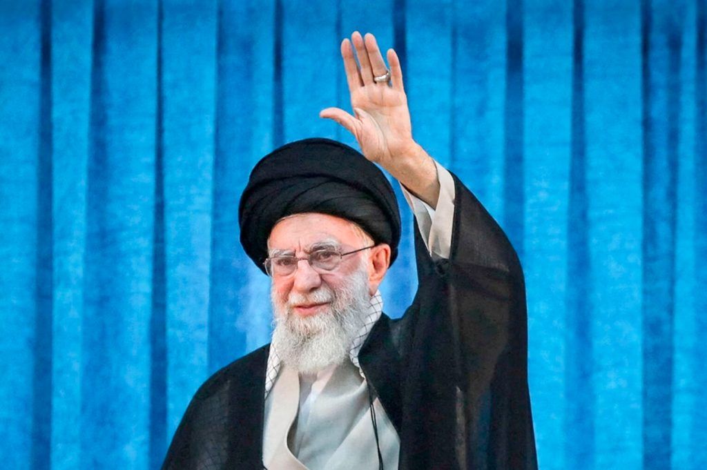 इरानका सर्वोच्च नेता खामेनीको मृत्यु पुष्टि, चालिस दिने शोक घोषणा