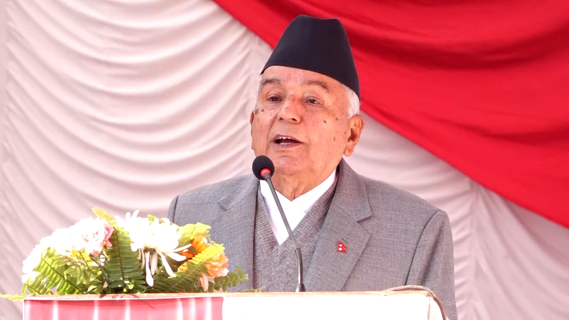 फागुपूर्णिमा (होली) ले आपसी सद्भाव कायम राख्न प्रेरणा मिलोस् : राष्ट्रपति पौडेल