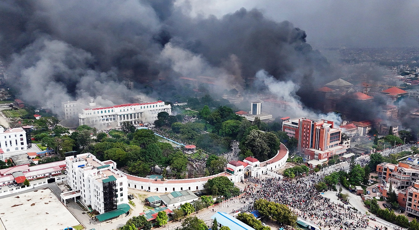 सर्वोच्च अदालत, सिंहदरबार र प्रहरी कार्यालय जलाउने कार्यमा संलग्न १३ जना विरुद्ध मुद्दा दर्ता