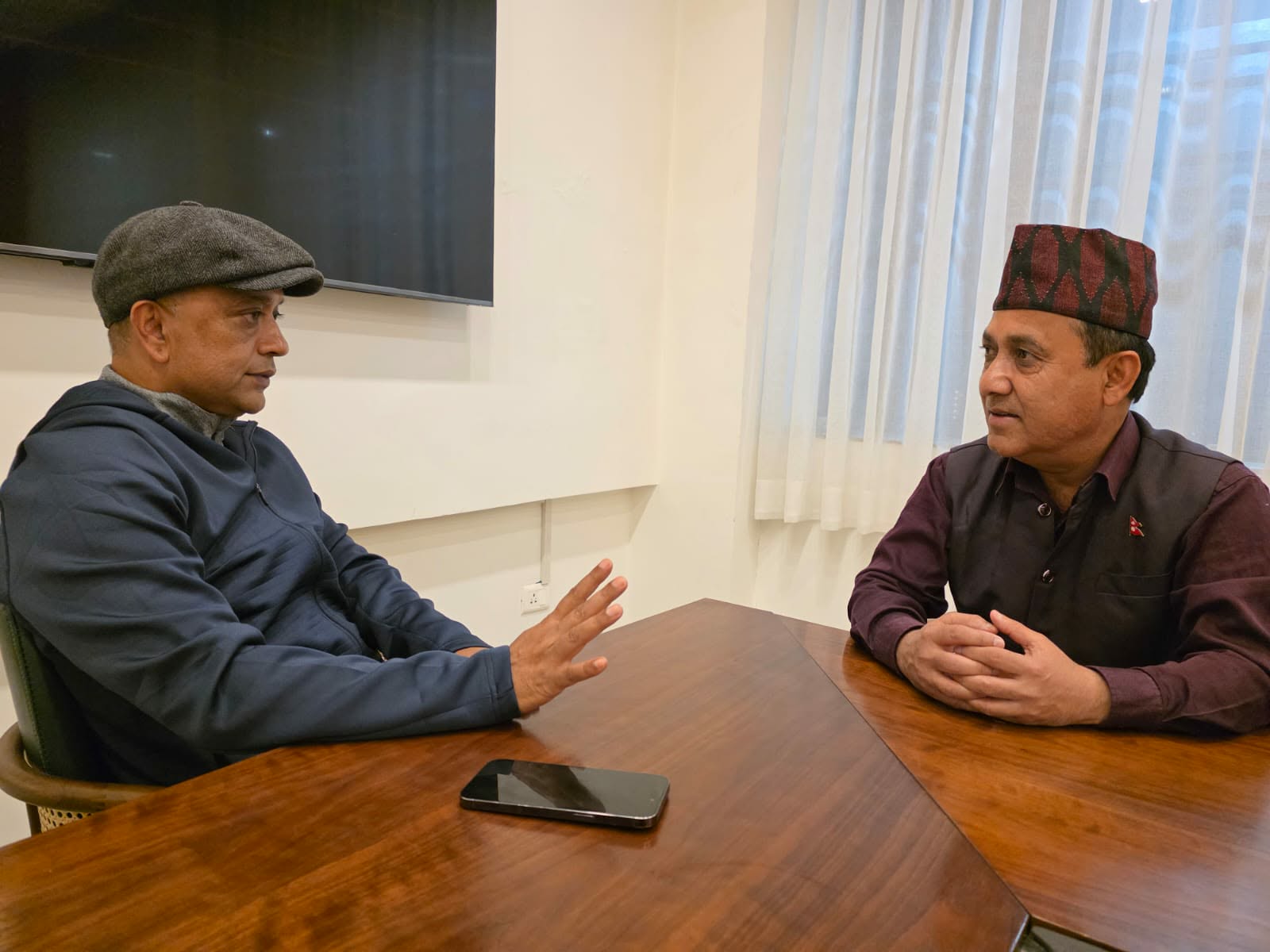 पार्टी सभापतिबाट राजीनामा दिने मनस्थितिमा गगन थापा