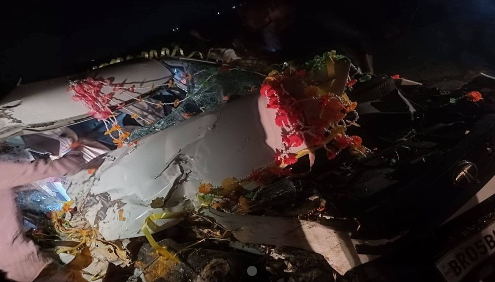 पर्सामा जन्ती बोकेको कार दुर्घटना : चालकको मृत्यु, एक घाइते