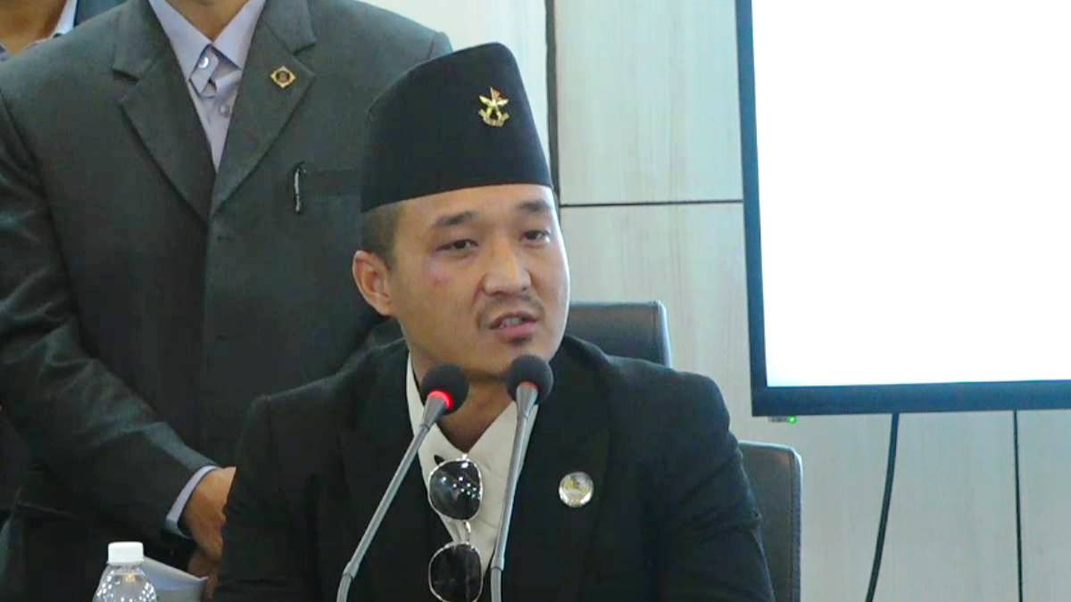 भीआईपी मुभमेण्टका नाममा नागरिकलाई सास्ती नदिन गृहमन्त्रीको निर्देशन