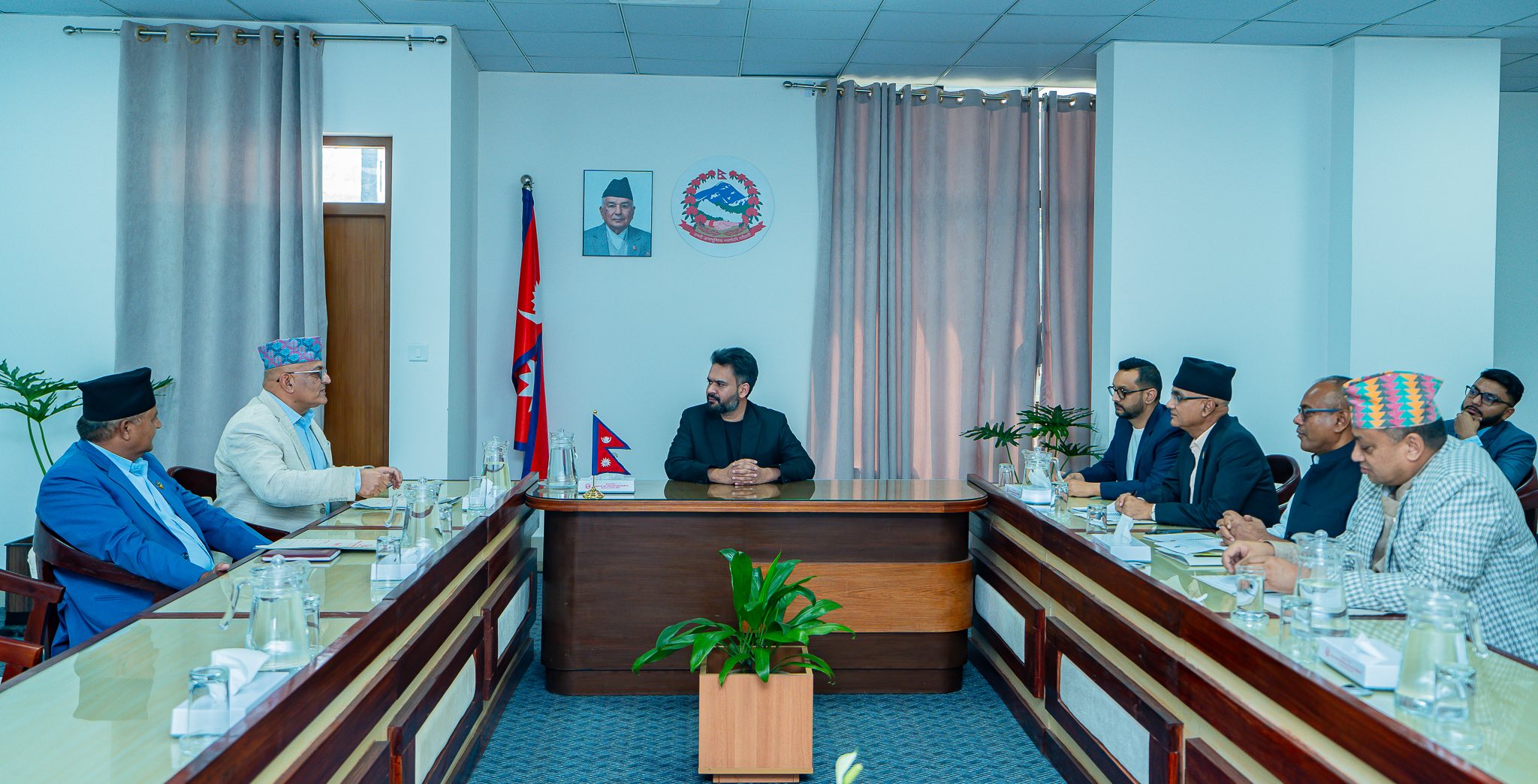 सङ्घीयता कार्यान्वयनका जटिलता सुल्झाउन प्रधानमन्त्री शाहले मुख्यमन्त्रीहरूसँग गरे छलफल