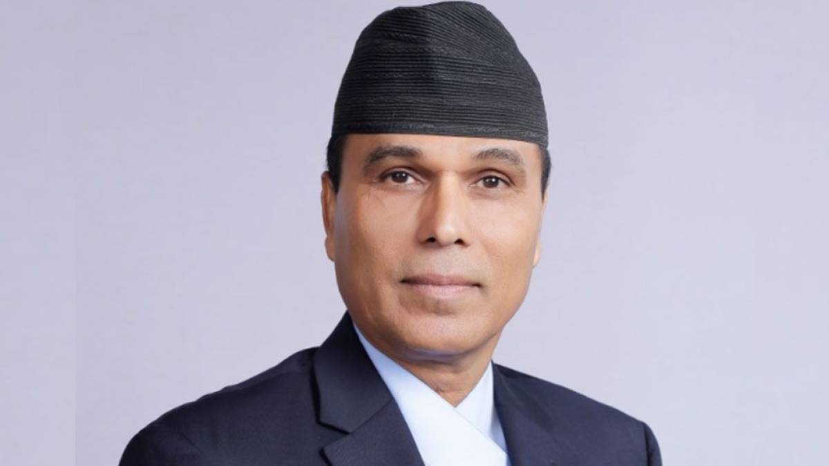 पूर्वमन्त्री पाण्डेसहित दुई जना पक्राउ