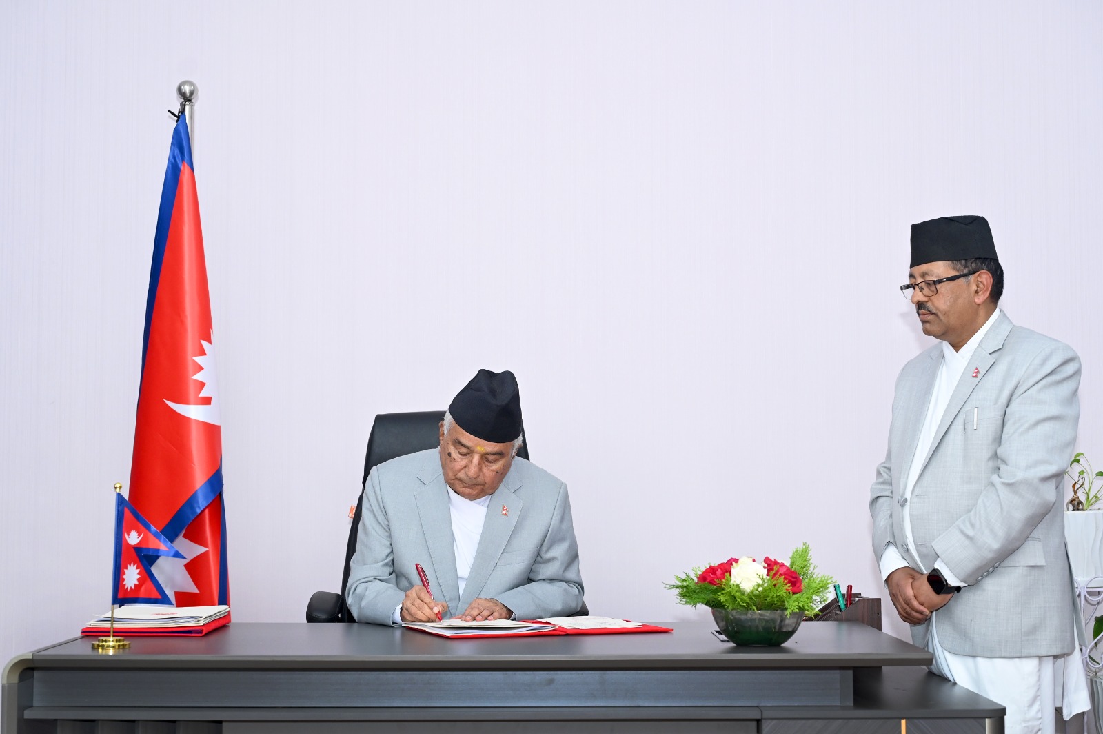 राष्ट्रपतिले फेरि जारी गरे अर्को अध्यादेश