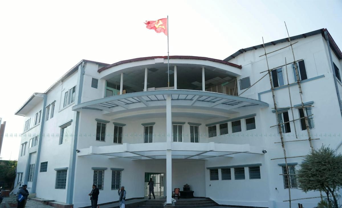 नेकपा एमालेको सचिवालय बैठक स्थगित, आगामी सोमबार बस्ने