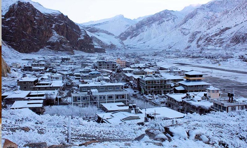 लेक लागेर नौ विदेशीसहित १३ जनाको मृत्यु