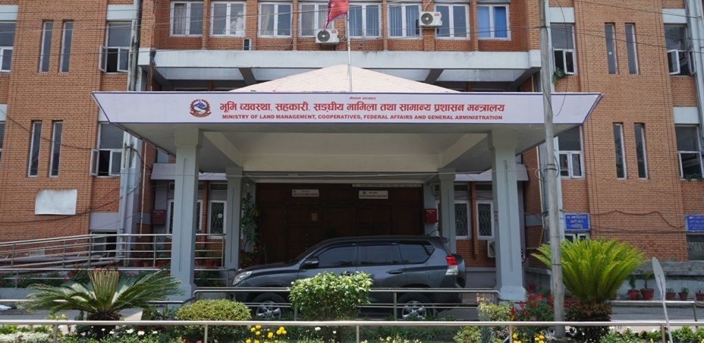 सहकारी बेथिति आयोगको प्रतिवेदन कार्यान्वयनमा, १४ कर्मचारीलाई सोधियो स्पष्टीकरण