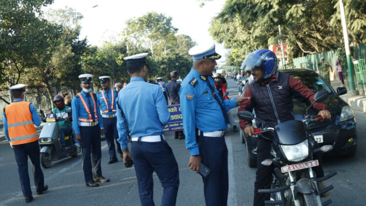 ट्राफिक कारबाहीमा एकै दिन २१ लाख १० हजार राजस्व संकलन