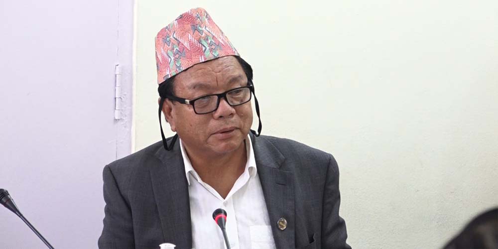 एक बर्ष सम्म कुनै पनि मिडियालाई अन्तरवार्ता नदिने महावीर पुनको घोषणा