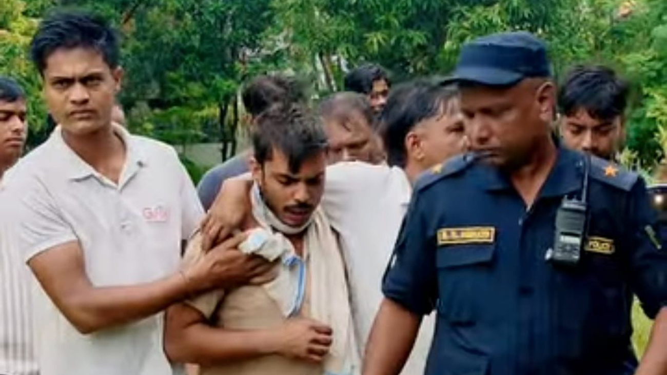 समाचार प्रेमिकालाई बोलाइदिन माग गर्दै टेलिकमको टावर चढेका युवकको उद्धार