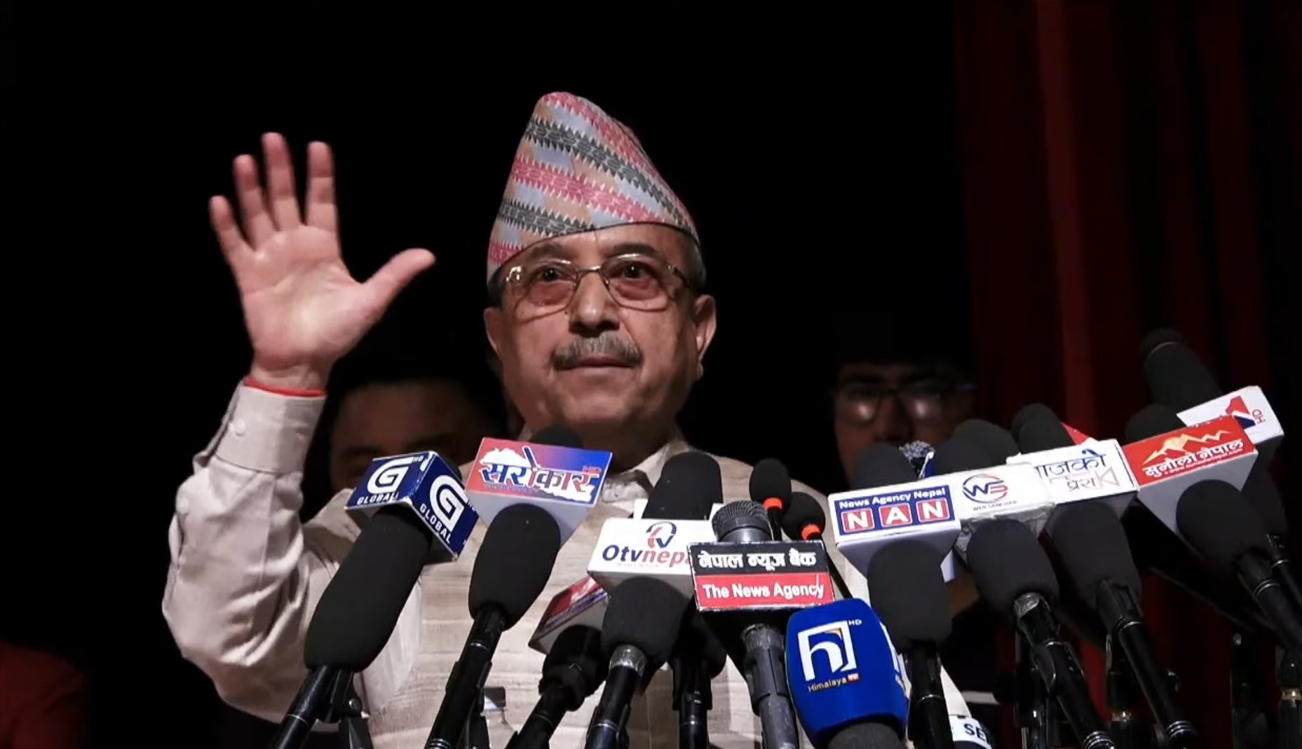 राष्ट्रियता र लोकतन्त्र इतिहासकै गम्भीर संकटमा : पूर्णबहादुर खड्का