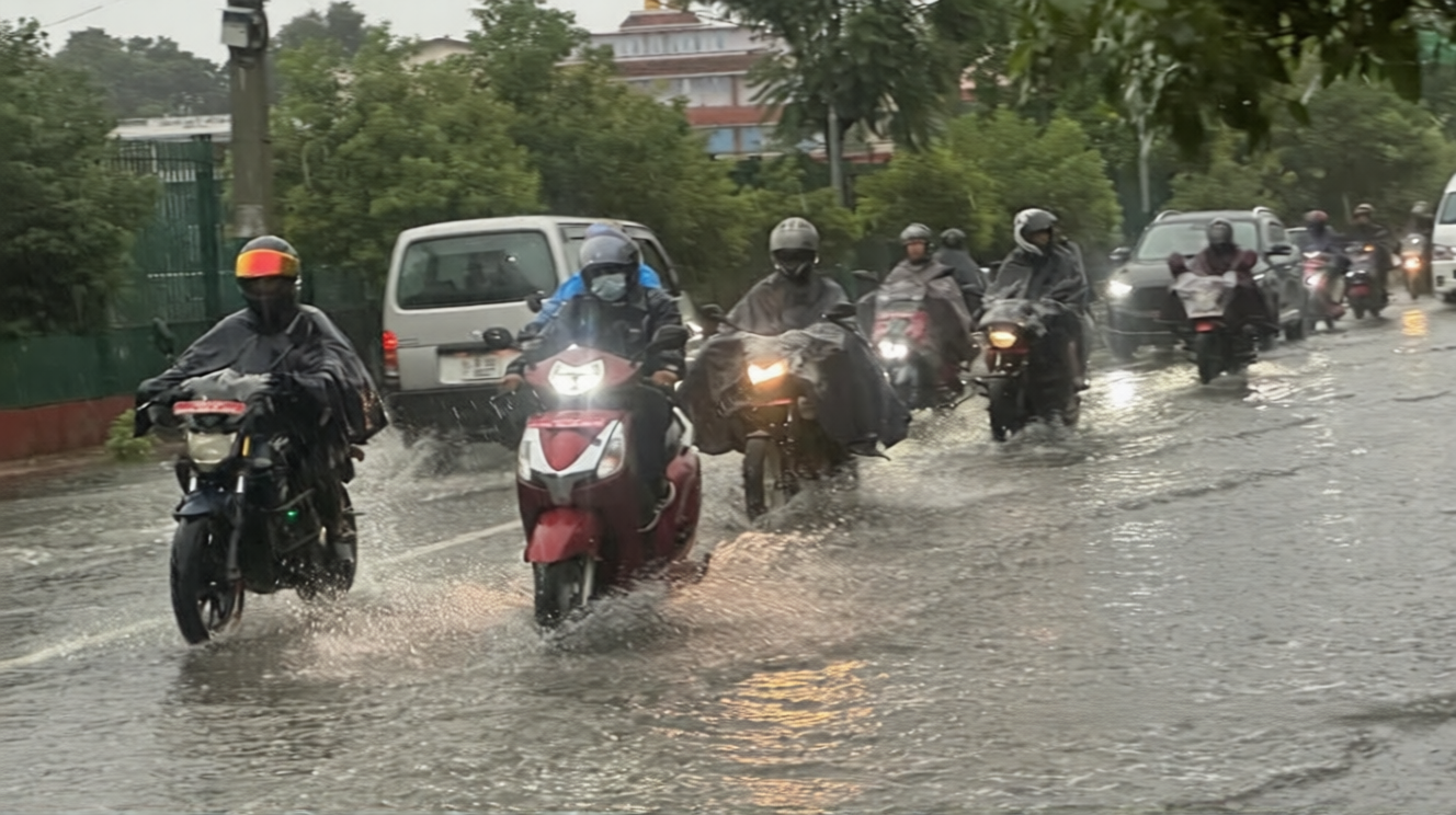 आज यी पाँच प्रदेशमा भारी वर्षाको सम्भावना