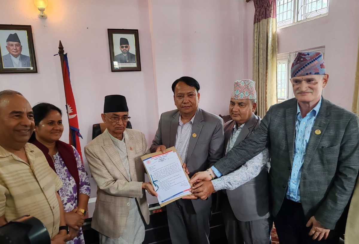 बागमतीमा पार्टी निर्णयविपरीत सरकारलाई समर्थन गरेकोमा  राप्रपाले  थापालाइ  कारबाही गर्ने