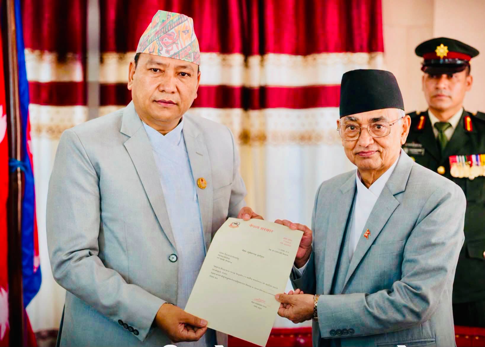 बागमतीको मुख्यमन्त्रीमा किरण थापा नियुक्त