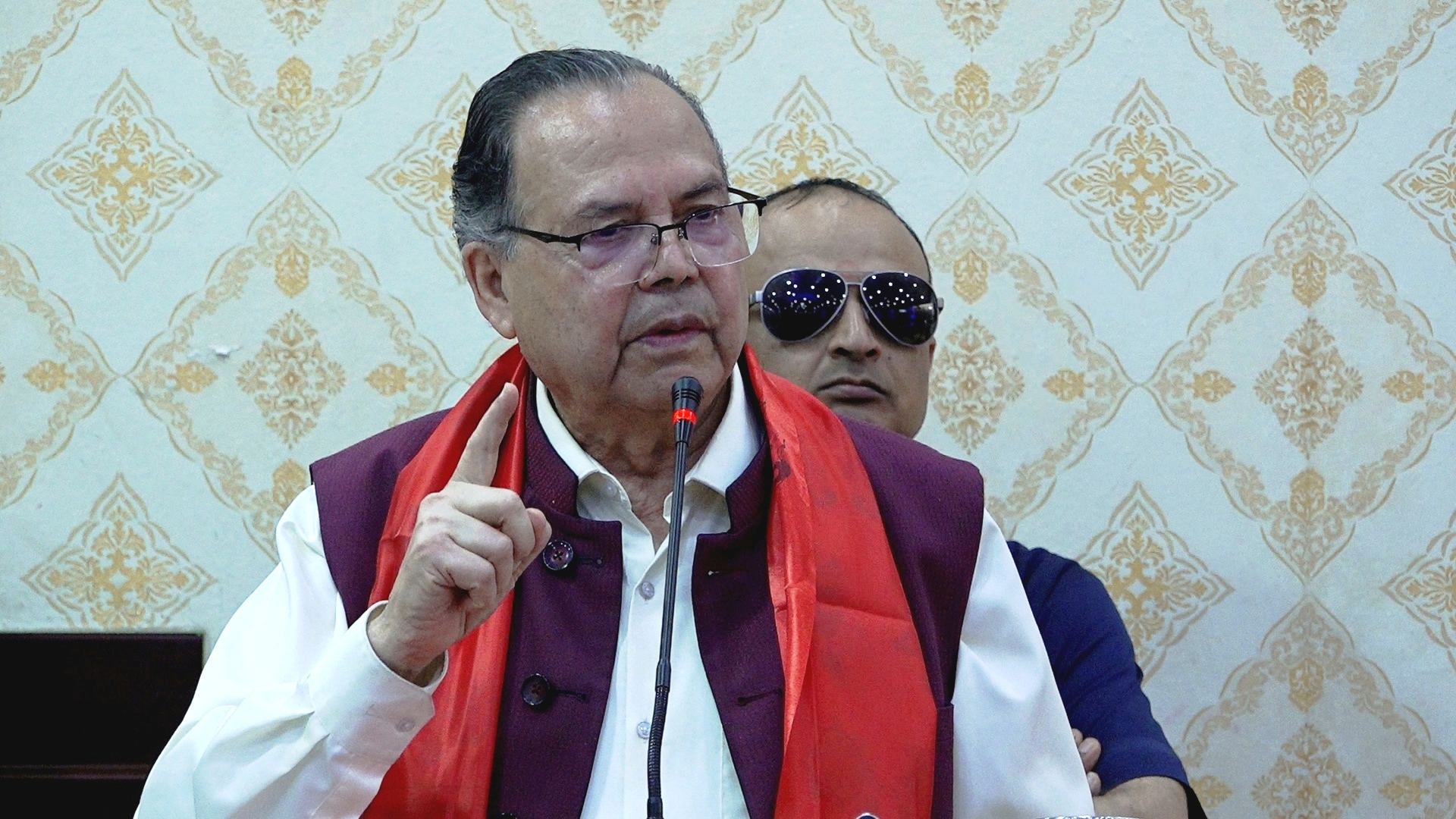 त्याग र समर्पणबाट मात्रै समाज परिवर्तन सम्भव हुन्छ : झलनाथ खनाल
