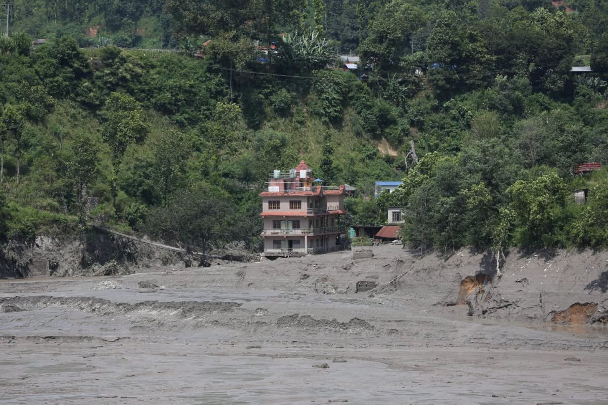 बाढी प्रभावितका लागि प्रवासी नेपाली सम्पर्क विभाग साउदीद्वारा १० लाख सहयोग