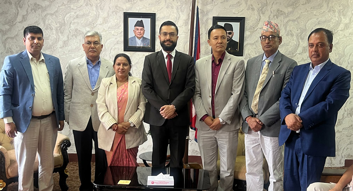 त्रिविसहितका  छ विश्वविद्यालयमा रजिस्ट्रार नियुक्त