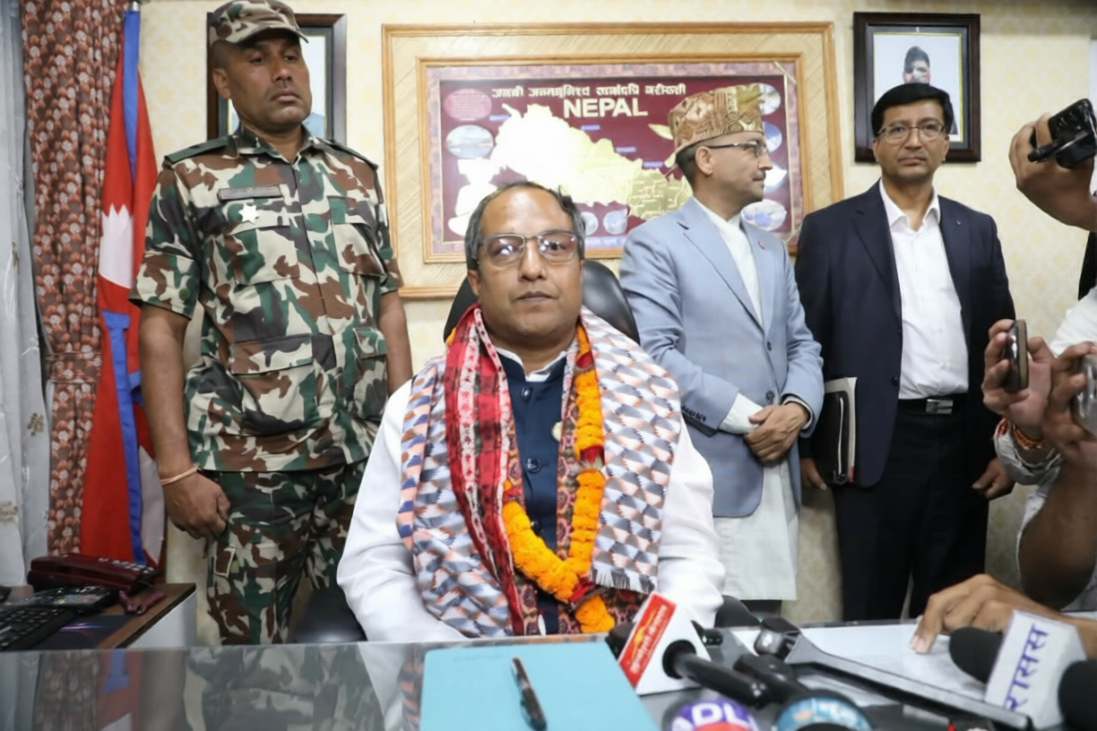 नवनियुक्त उद्योग मन्त्री साहद्वारा पद बहाली