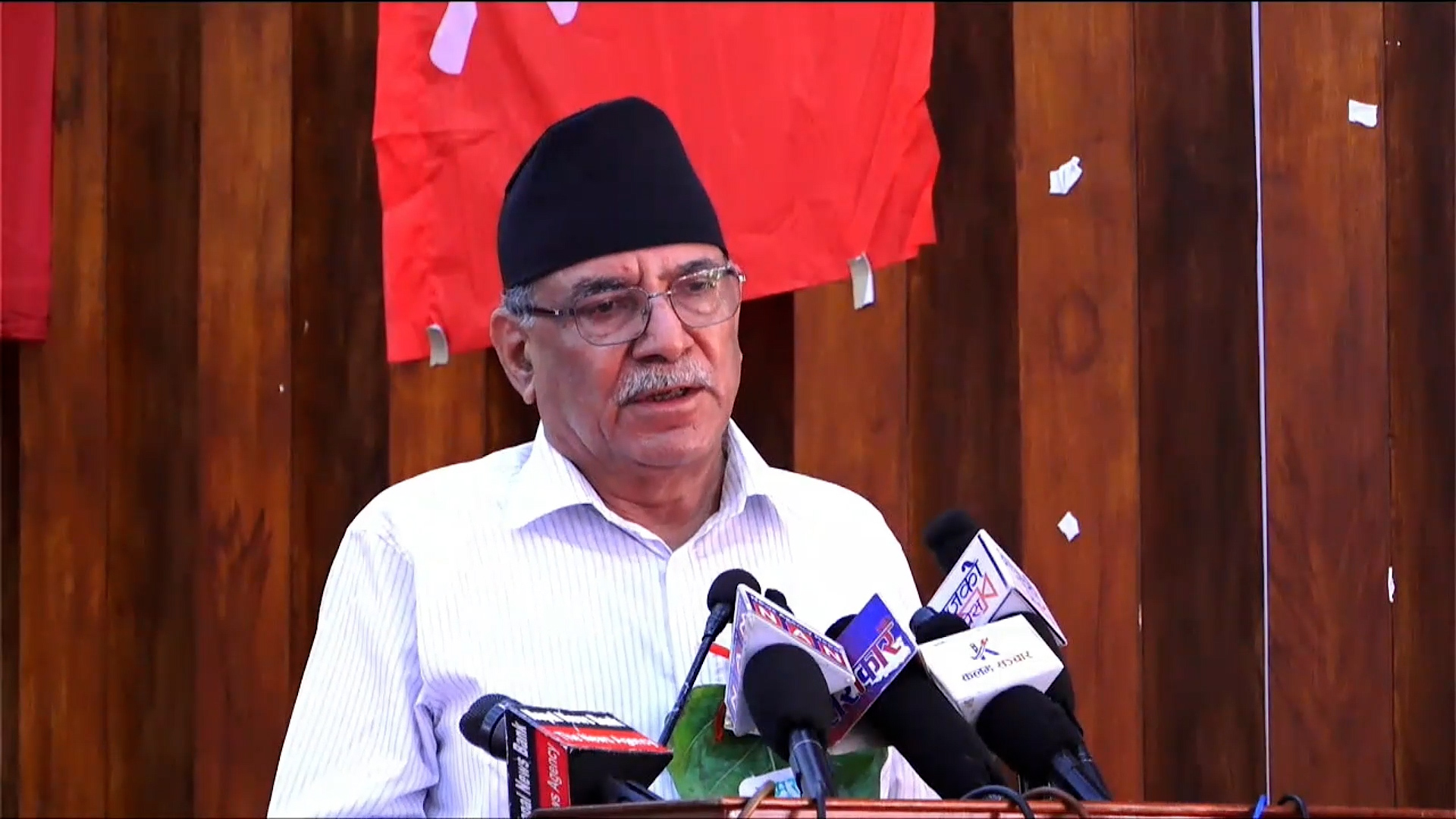 सरकारको दमनविरूद्व दशैँ तिहारपछि आन्दोलनमा जान्छौँ : प्रचण्ड