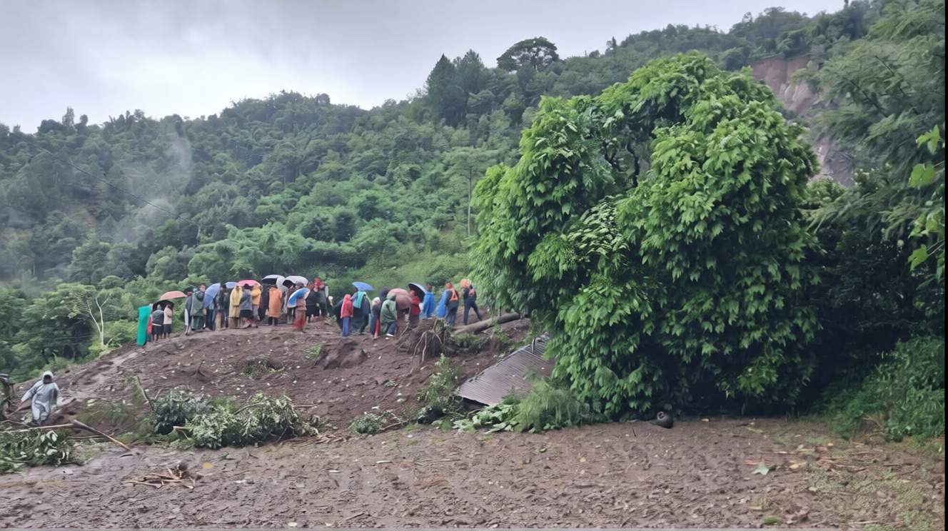 पाल्‍पामा पहिराेमा पुरिएर तीन जना बेपत्ता एक जना मृत फेला