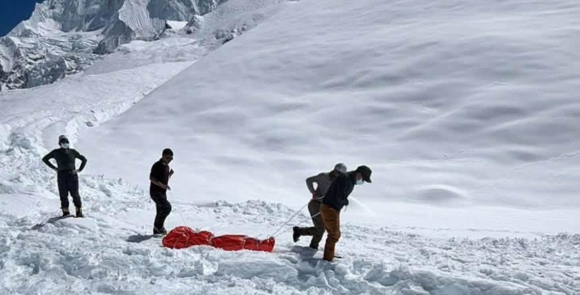 हिम्लुङ हिमपहिरो : थप ८ जनाको शव भेटियो, मृतकको संख्या १५ पुग्यो